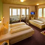 Hotel Jaegerstueble *